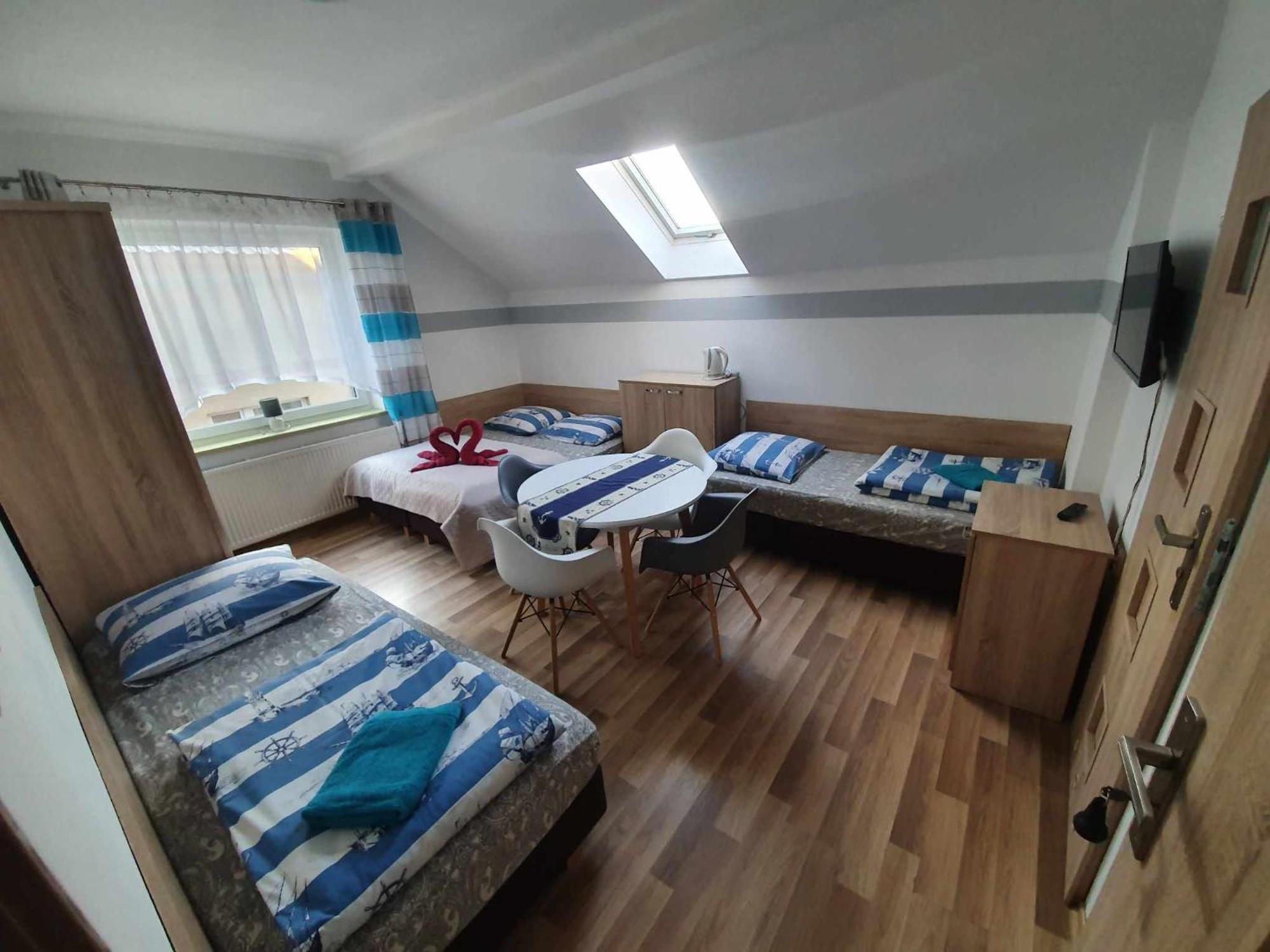 Pokoje Goscinne U Joli Władysławowo Exteriör bild